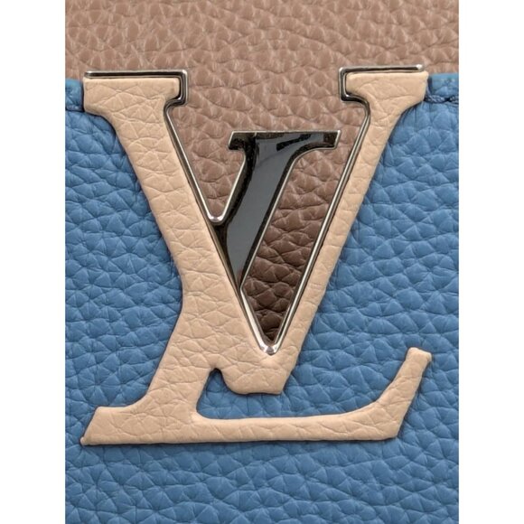 Pre-owned Louis Vuitton Taurillon Capucines MM Tote Blue - Picture 7 of 13